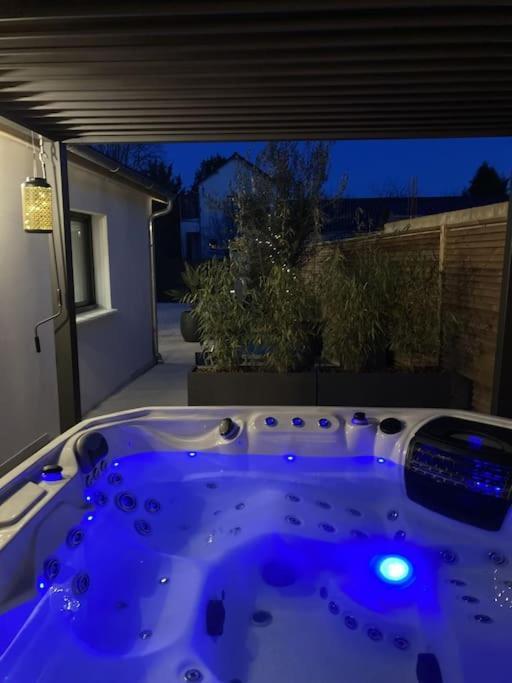Villiers-sur-Morin Spa & Serenite, Aux Portes De Disney Et De Paris מראה חיצוני תמונה