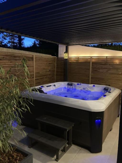 Villiers-sur-Morin Spa & Serenite, Aux Portes De Disney Et De Paris מראה חיצוני תמונה